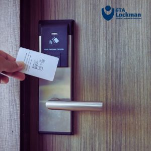 Do You Install Keyless Entry Systems for Offices and Storefronts?