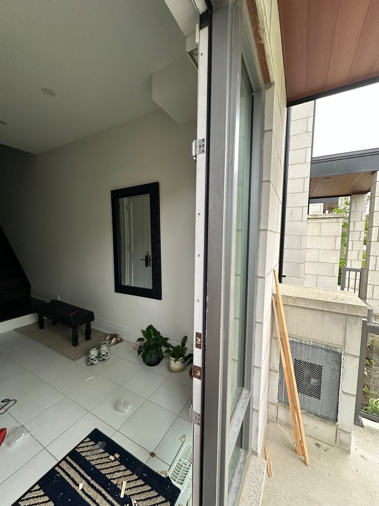 Wi-Fi connected smart lock for rental property